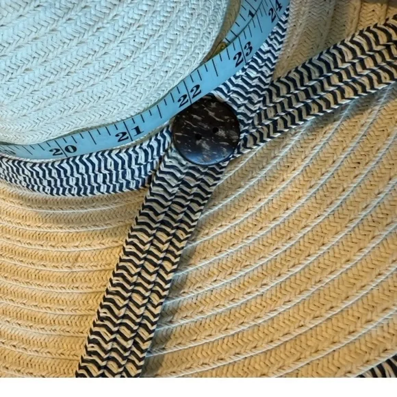 World Market Wide Brim Straw Hat with Blue‎ Trim and Bow With Button Style - Picture 7 of 15